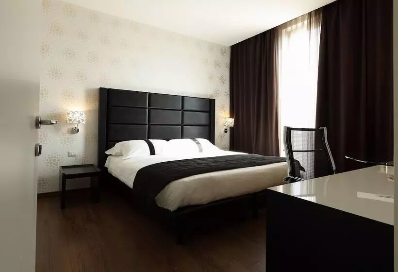 Fotos del hotel Holiday Inn Genoa City, An Ihg:  8