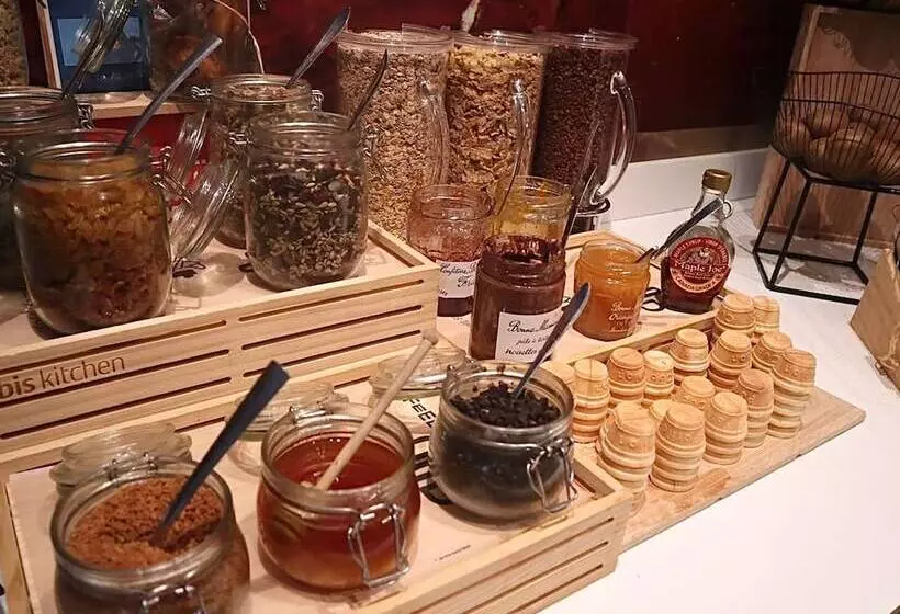 Fotos del hotel Ibis Bordeaux Centre Bastide:  10