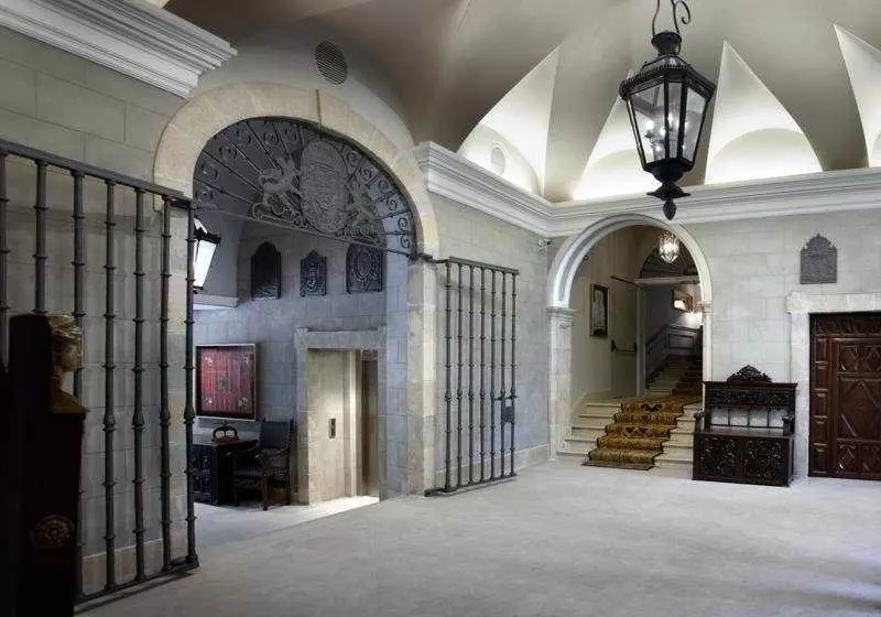 Fotos del hotel Palacio Guendulain:  2