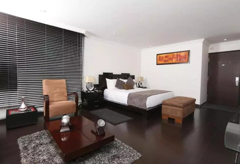 Fotos del hotel Suites 108:  11