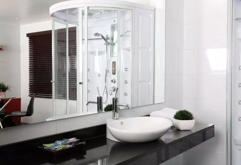 Fotos del hotel Suites 108:  13