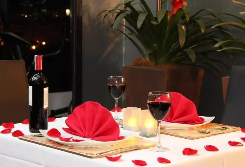 Fotos del hotel Suites 108:  12