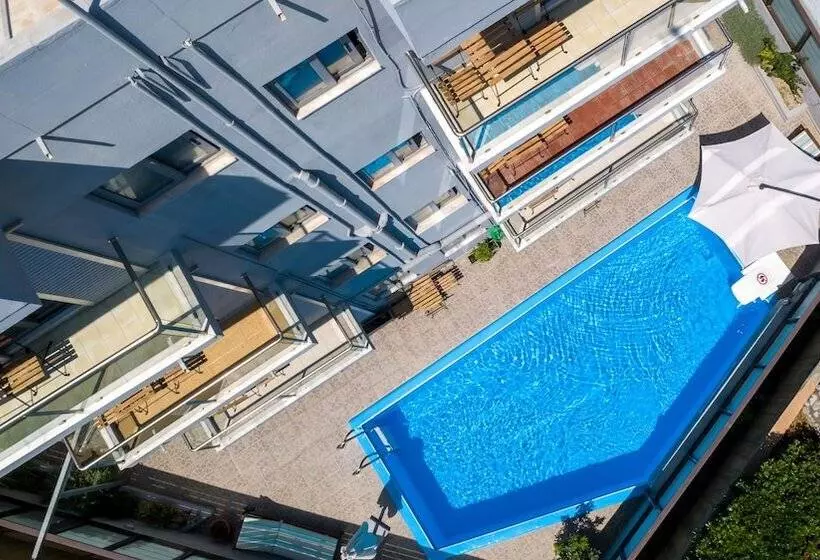 Fotos del hotel 7 Palms  Apartments:  18