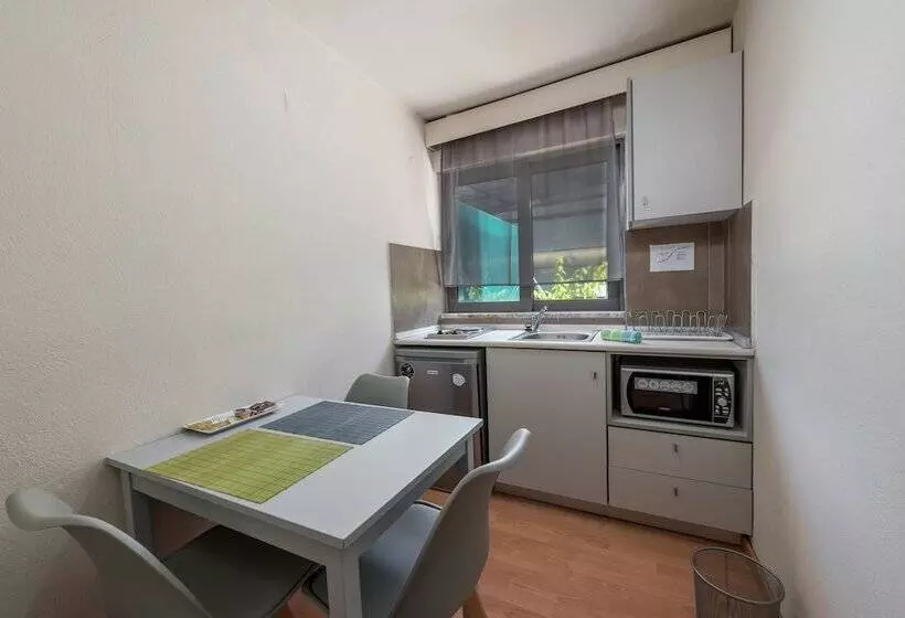 Fotos del hotel 7 Palms  Apartments:  6