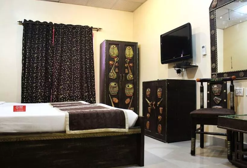 Fotos del hotel Fab Ashu Palace:  13