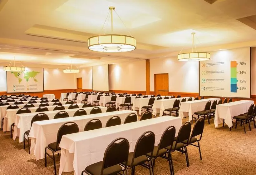 Fotos del hotel Fiesta Inn Monterrey Fundidora:  23