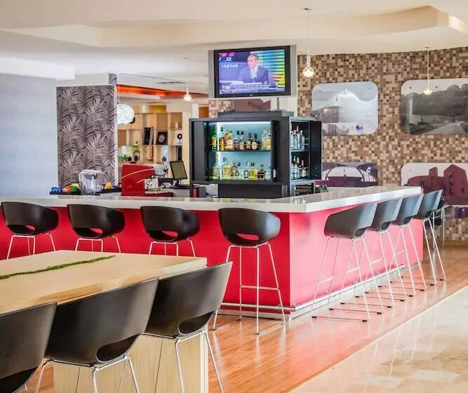 Fotos del hotel Fiesta Inn Monterrey Fundidora:  4