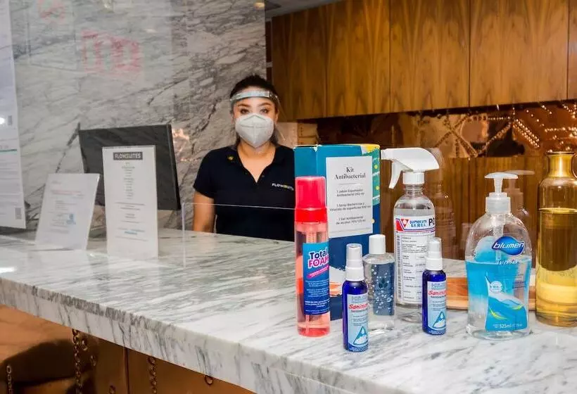 Fotos del hotel Flowsuites Wtc:  13