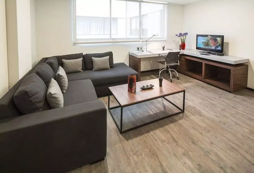 Fotos del hotel Flowsuites Wtc:  19