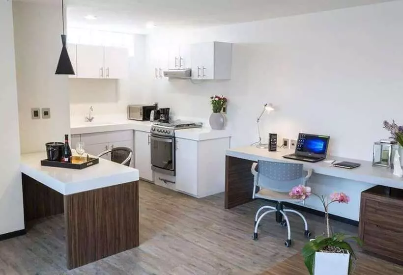 Fotos del hotel Flowsuites Wtc:  16