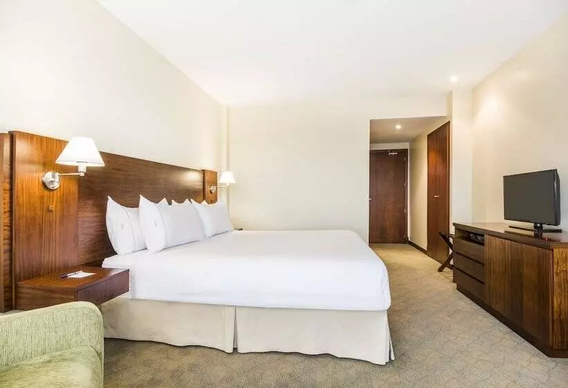 Fotos del hotel Holiday Inn Express Quito, An Ihg:  2