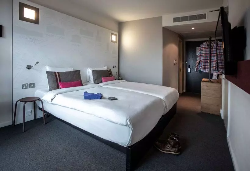 Fotos del hotel Pentahotel Inverness:  2