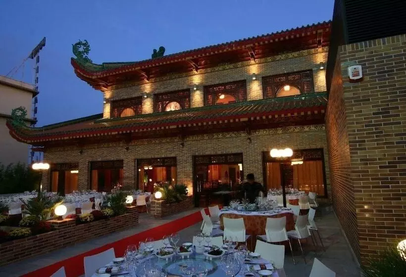 Fotos del hotel Dinastia:  9