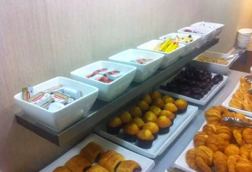 Fotos del hotel Dinastia:  7