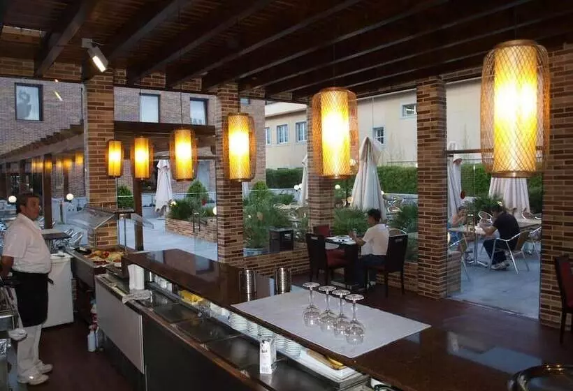 Fotos del hotel Dinastia:  4