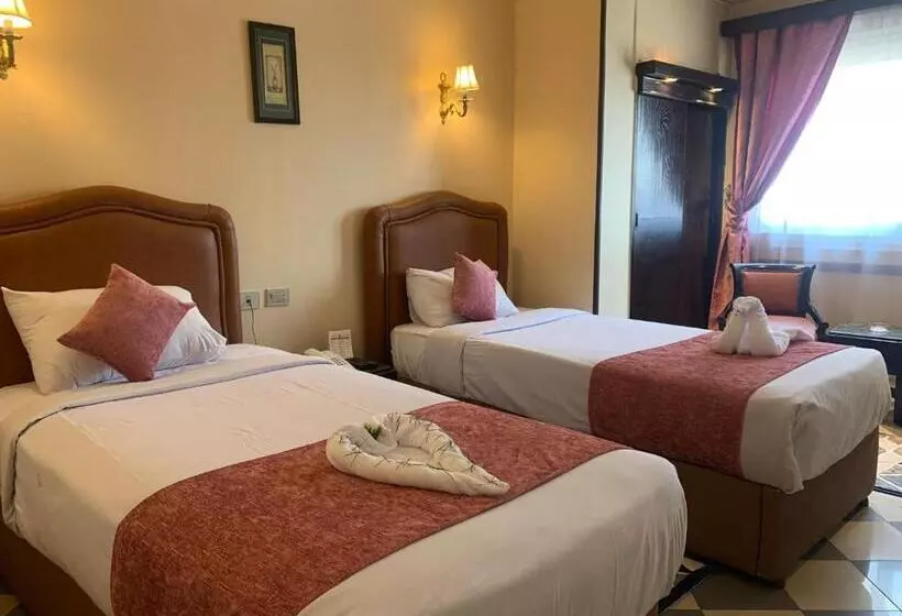 Fotos del hotel Holidays Express:  14