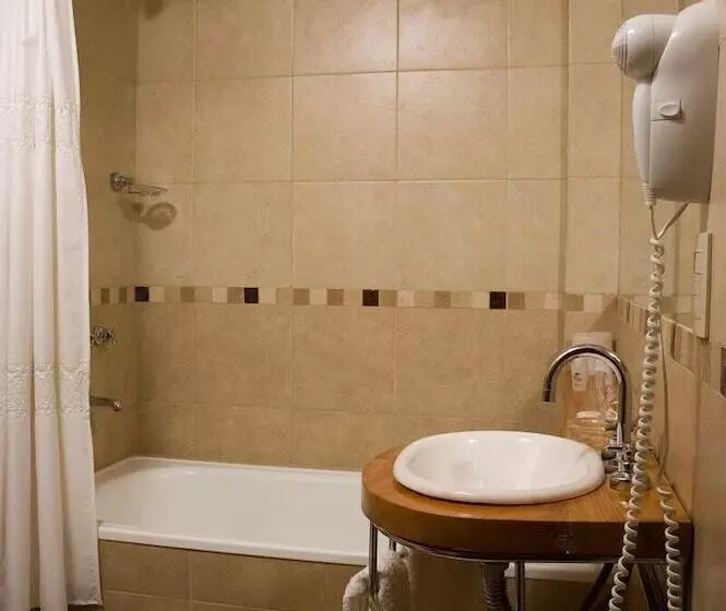 Fotos del hotel Hosteria Roblesur:  9