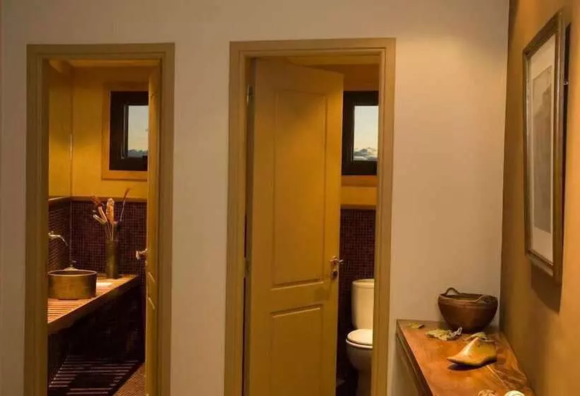 Fotos del hotel Hosteria Roblesur:  25