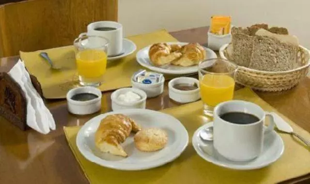 Fotos del hotel Hosteria Roblesur:  17