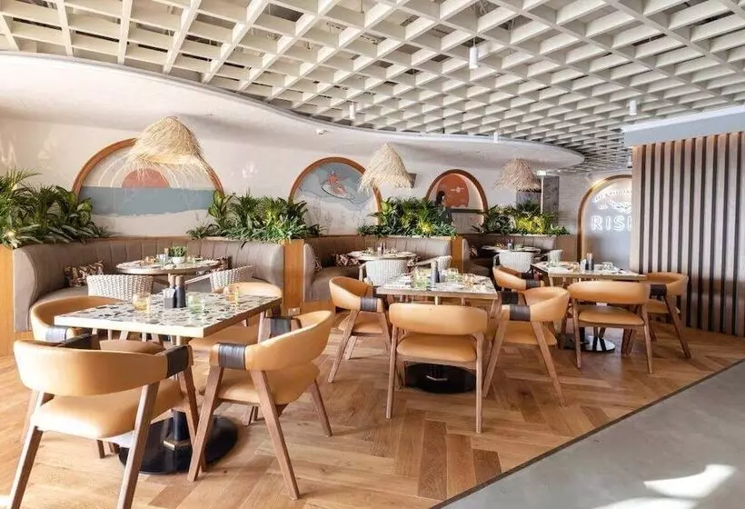 Fotos del hotel Th8 Palm Managed By Accor:  18