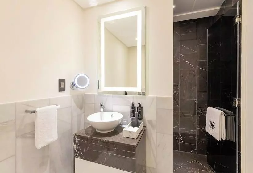 Fotos del hotel Th8 Palm Managed By Accor:  11