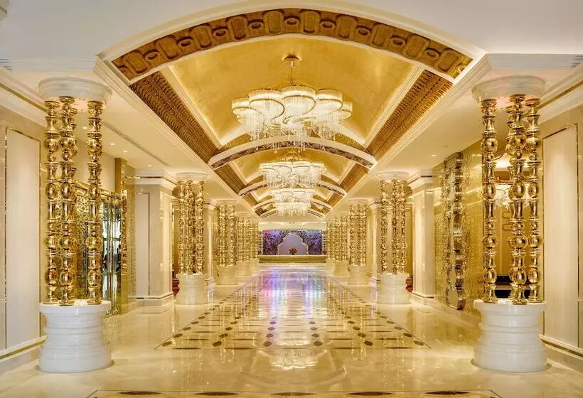 Fotos del hotel Nagaworld Hotel & Entertainment Complex:  12