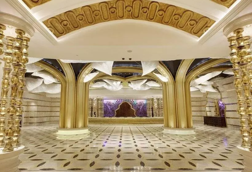 Fotos del hotel Nagaworld Hotel & Entertainment Complex:  6