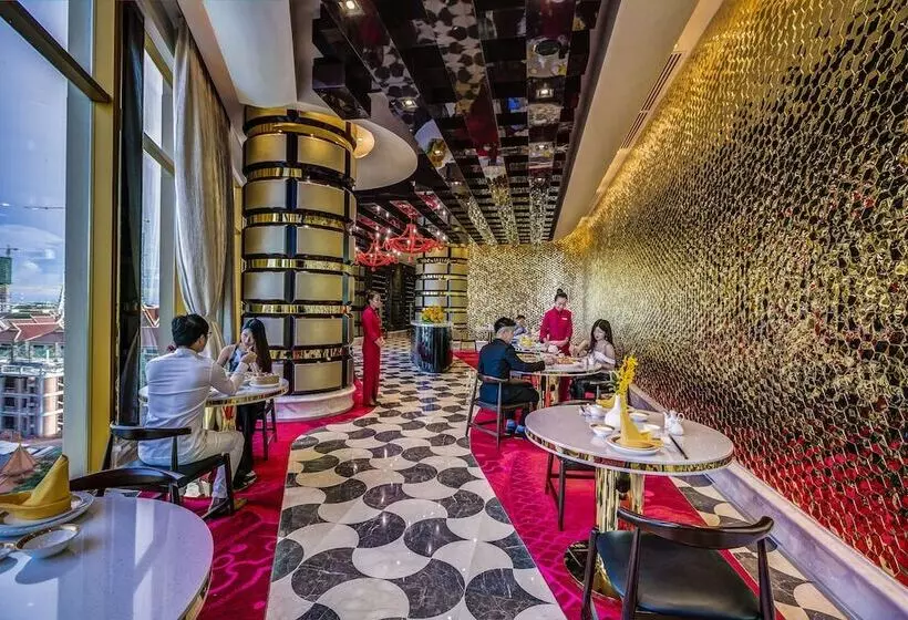 Fotos del hotel Nagaworld Hotel & Entertainment Complex:  25