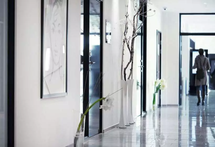 Fotos del hotel Tivoli:  4