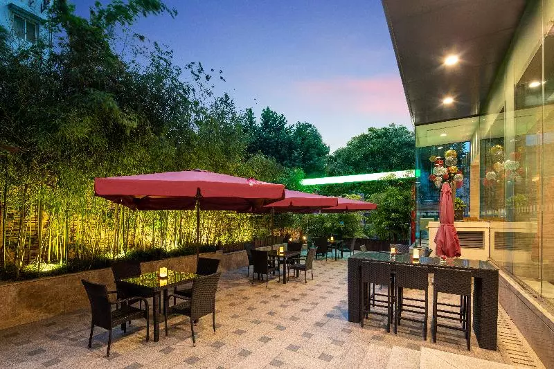 Fotos del hotel Holiday Inn Shanghai Hongqiao Central, An Ihg:  8