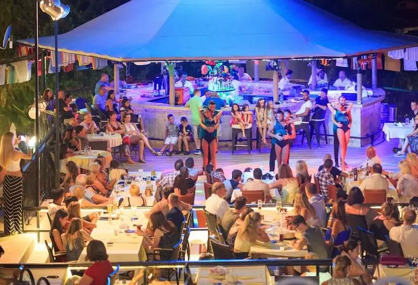 Fotos del hotel Orka Club  & Villas:  12