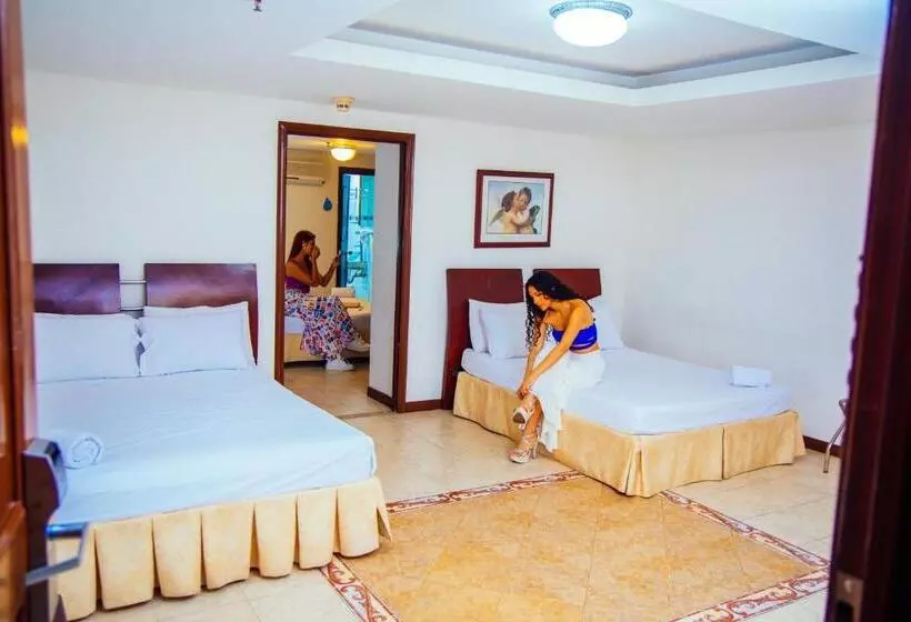 Fotos del hotel Plaza De Las Americas:  8