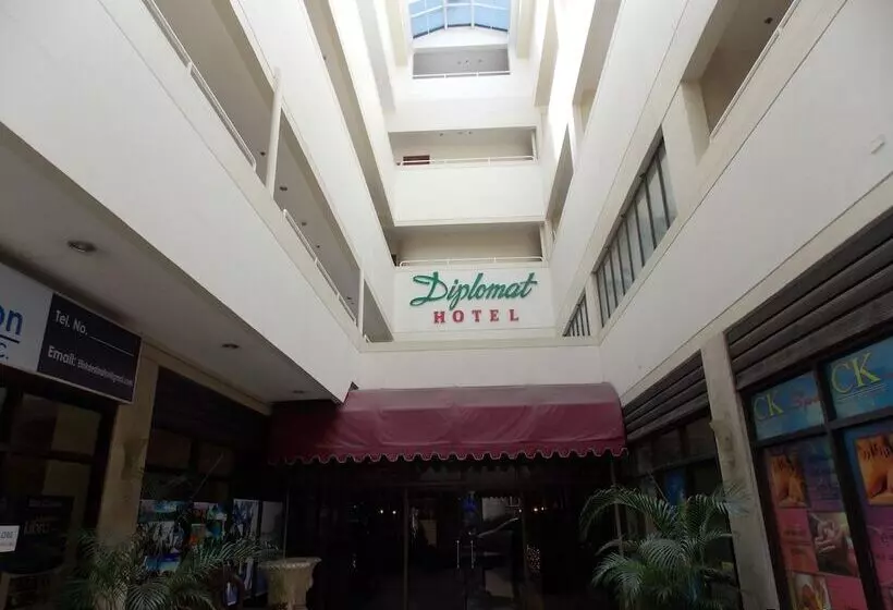 Fotos del hotel Diplomat Hotel:  14