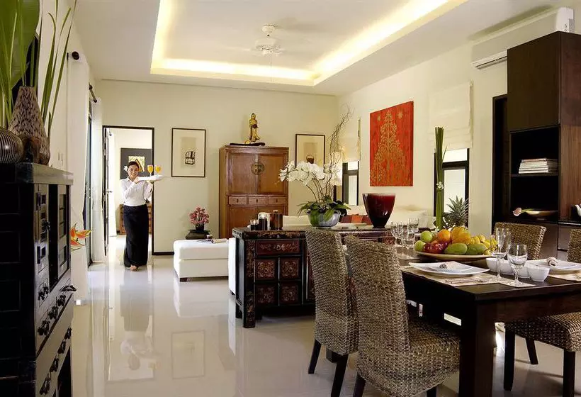 Fotos del hotel Two Villas Holiday Oriental Style Nai Harn Beach:  25