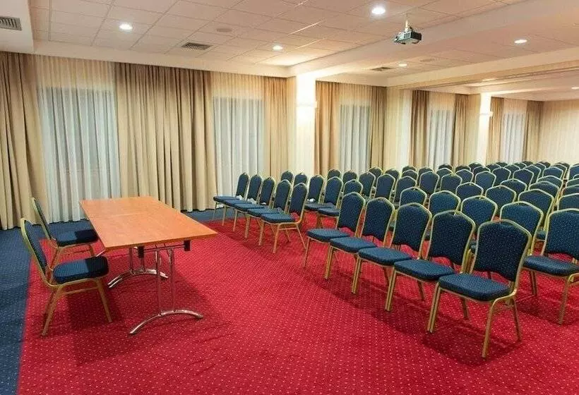 Fotos del hotel Business  Vega Wroc?aw:  5