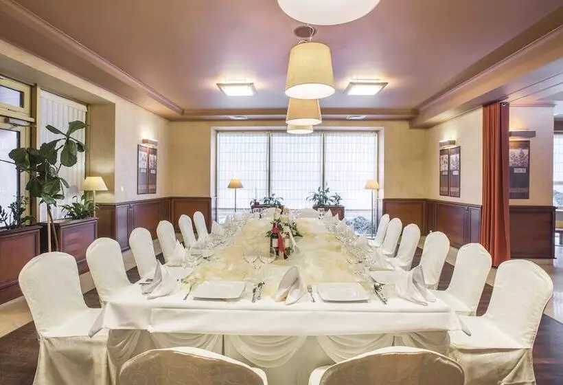 Fotos del hotel Business  Vega Wroc?aw:  8