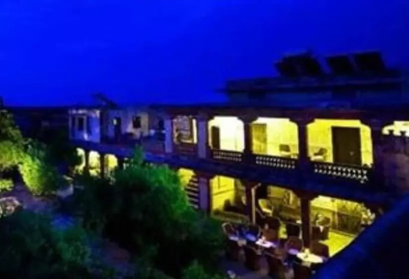 Fotos del hotel Chandelao Garh:  11