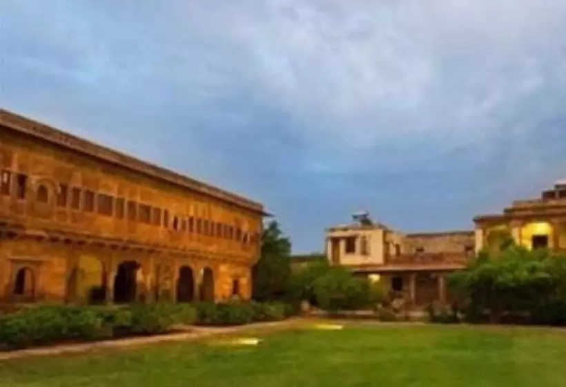 Fotos del hotel Chandelao Garh:  15