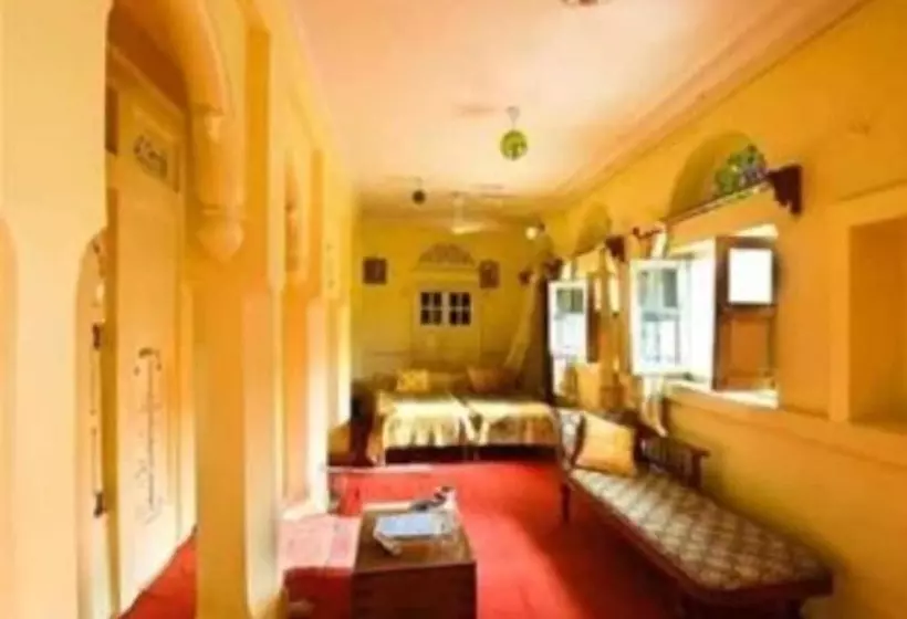 Fotos del hotel Chandelao Garh:  2