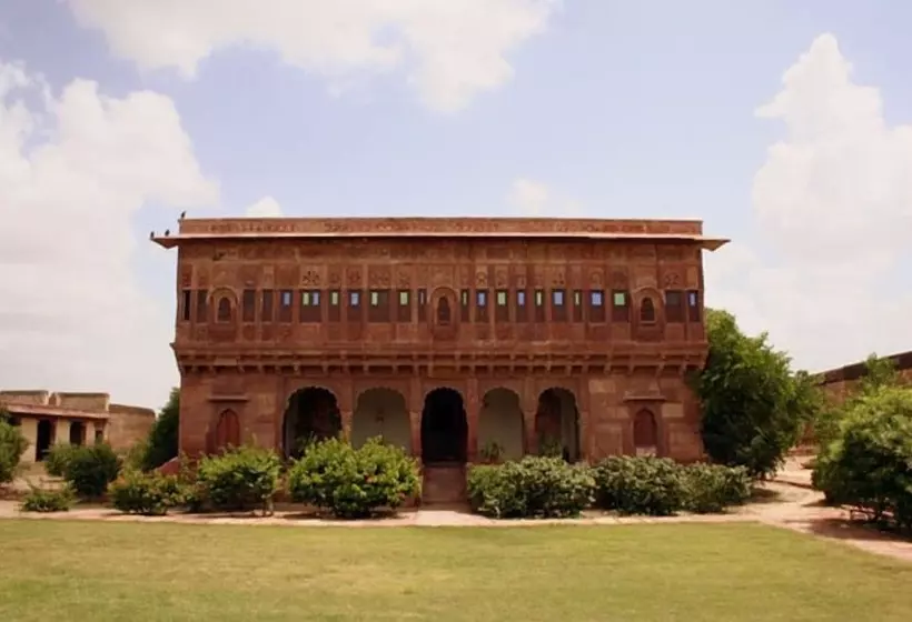 Fotos del hotel Chandelao Garh:  6