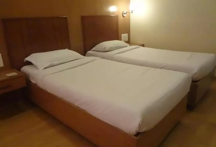 Fotos del hotel Fab Juhu Plaza:  2