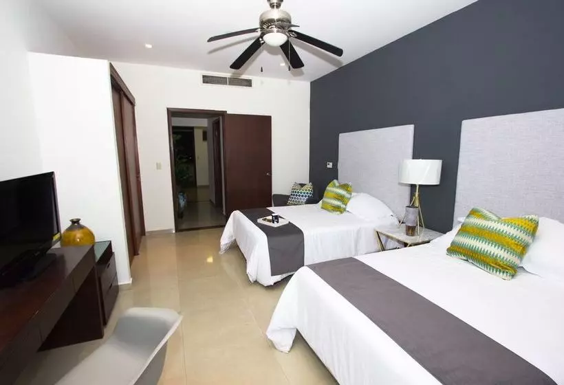 Fotos del hotel Torres De El Legado:  16