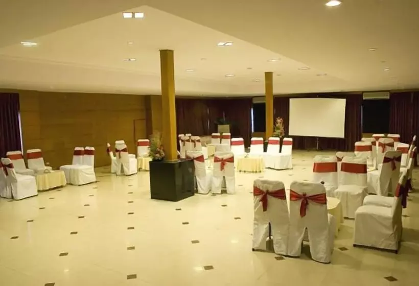 Fotos del hotel Collection O 50090 Ramanashree Brunton:  13