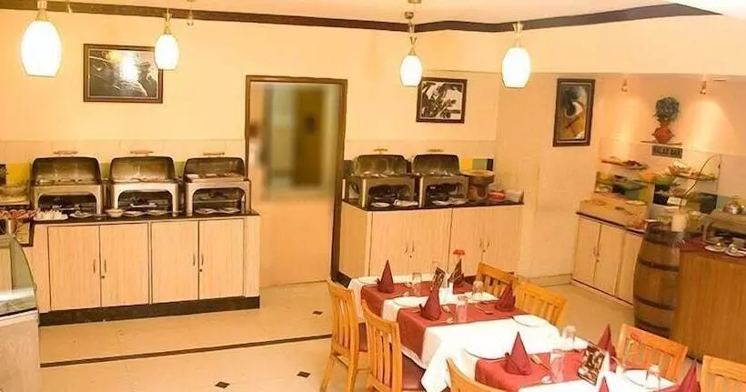 Fotos del hotel Collection O 50090 Ramanashree Brunton:  14