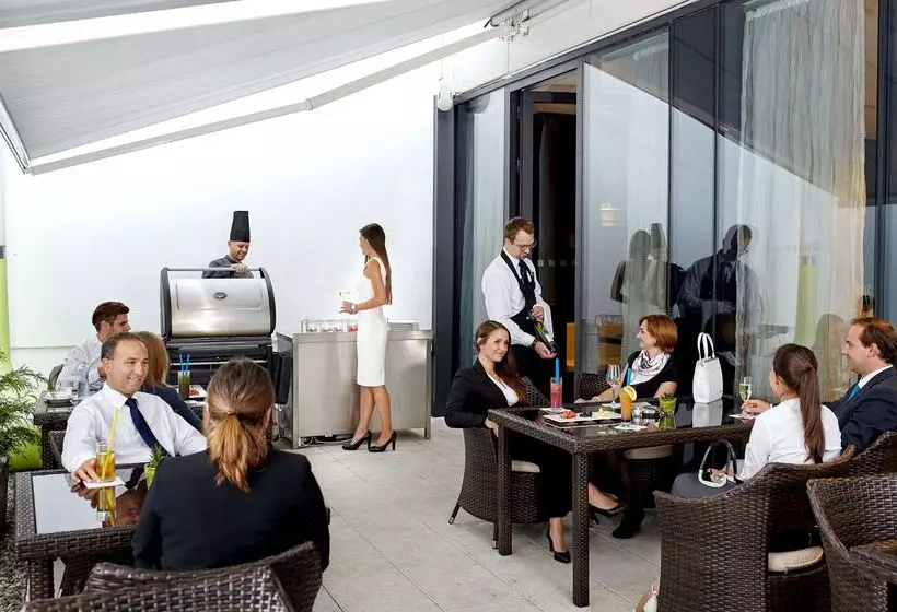 Fotos del hotel Occidental Praha Five:  27