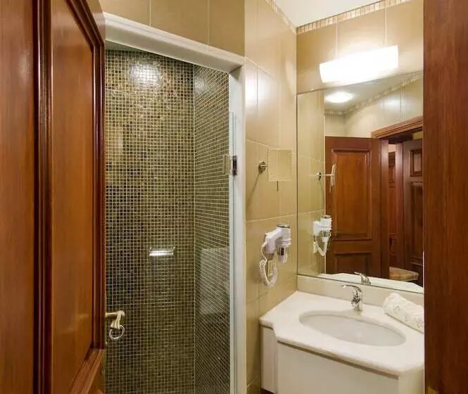 Fotos del hotel Kaucuk:  9