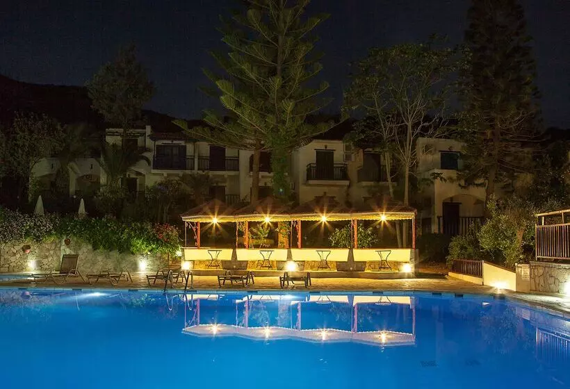 Fotos del hotel Elpida Village:  5