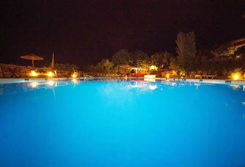 Fotos del hotel Elpida Village:  23