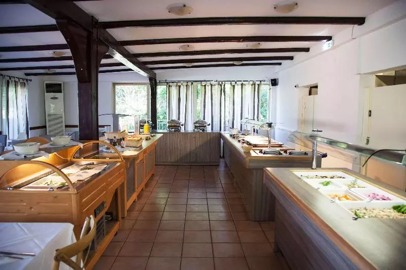 Fotos del hotel Elpida Village:  9