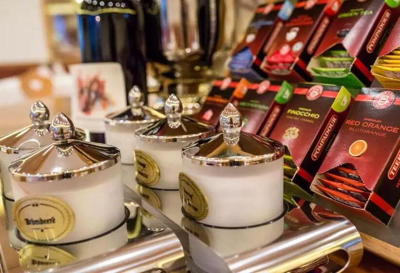 Fotos del hotel La Pineta:  9